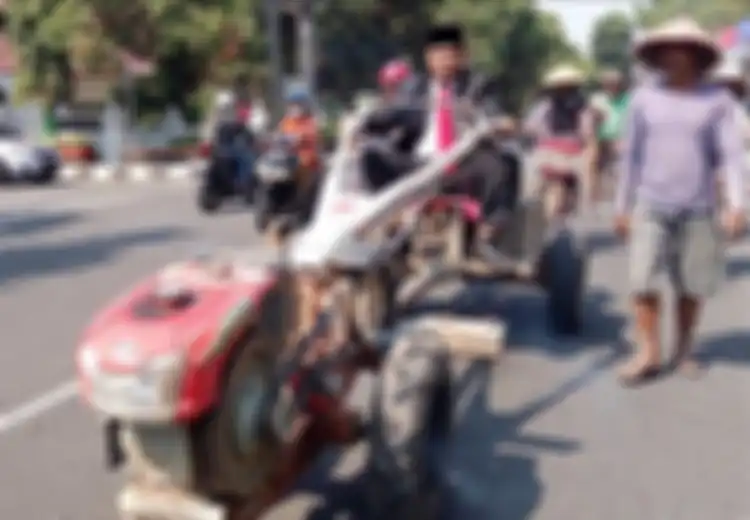 Ada yang Bawa 3 Istri hingga Berangkat Naik Traktor, Ini 9 Kisah Menarik Pelantikan Anggota DPRD