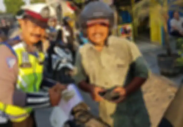Ketika Ayah Kena Razia dan Diperiksa oleh Anaknya Sendiri, 'Bukan Karena Saya Tak Sayang Bapak, Tapi...'