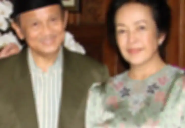 Saat Ibu Tercinta Sakit, Ilham Habibie Sangat Sulit Mempercayainya, Ternyata Faktor Genetik dalam Diri Ainun Ini Penyebabnya