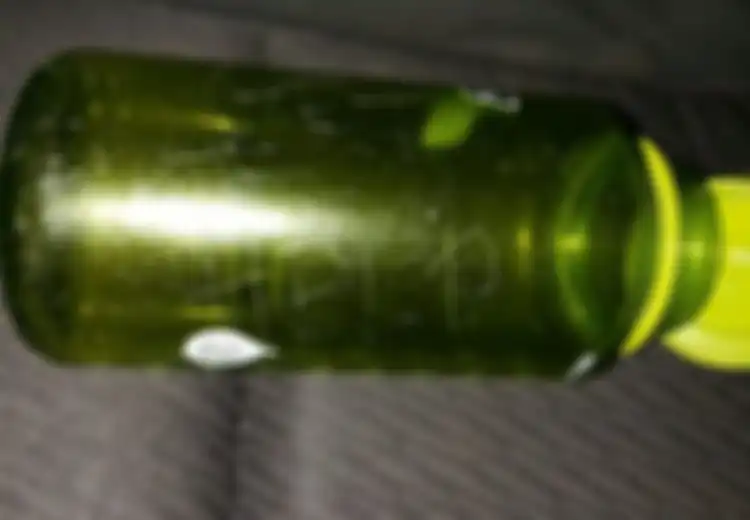 Keluarga Ini Terjebak di Ketinggian saat Tak Ada Orang Sama Sekali, Berkat Surat Dalam Botol Mereka Akhirnya Selamat dari Maut