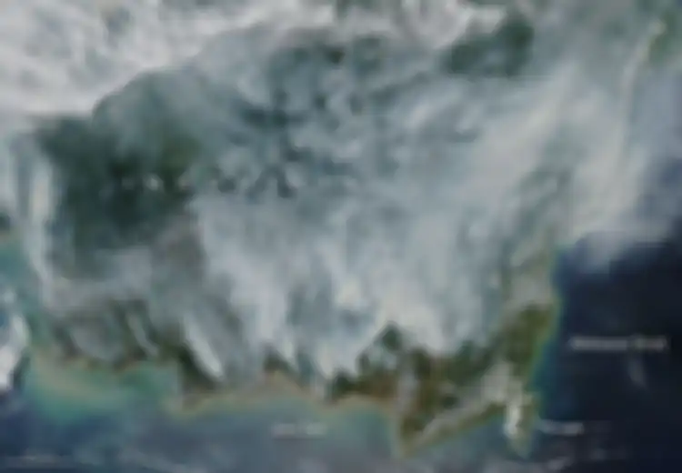 Penampakan Kalimantan dari Satelit Nasa: Selimut Kabut Asap karena Karhutla yang Diprediksi Awet hingga Oktober