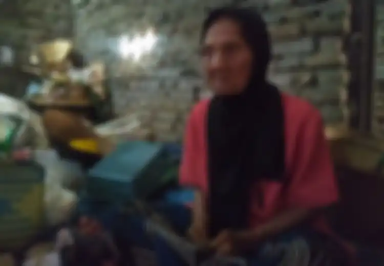 Kerja Cari Sisa Kacang dan Padi di Sawah Warga, Tapi Mbah Siah Tak Pernah Terima Bantuan Pemerintah Karena Hal Ini