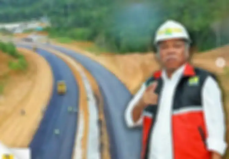 Dipertahankan Jokowi Jadi Menteri PUPR, Ini 8 Potret Nyentrik Basuki Hadimuljono