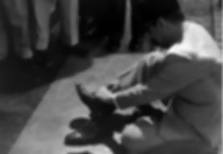 Kisah Unik di Balik Sepatu Bung Karno yang Bolong dan Aksi 'Pamer' Jari Kaki di Depan Dua Artis Senior Papan Atas: 'Beliau Tidak Sungkan Memperlihatkan Jarinya'