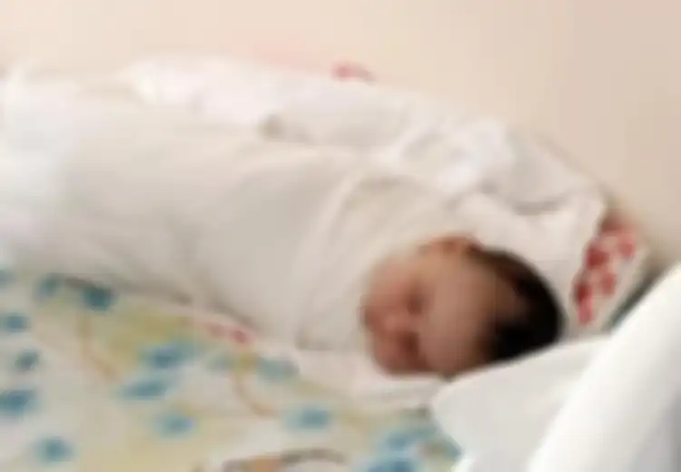 Ajaib! Ibu Ini Lahirkan Bayi Perempuan yang Tumbuh di Luar Rahimnya dengan Sehat