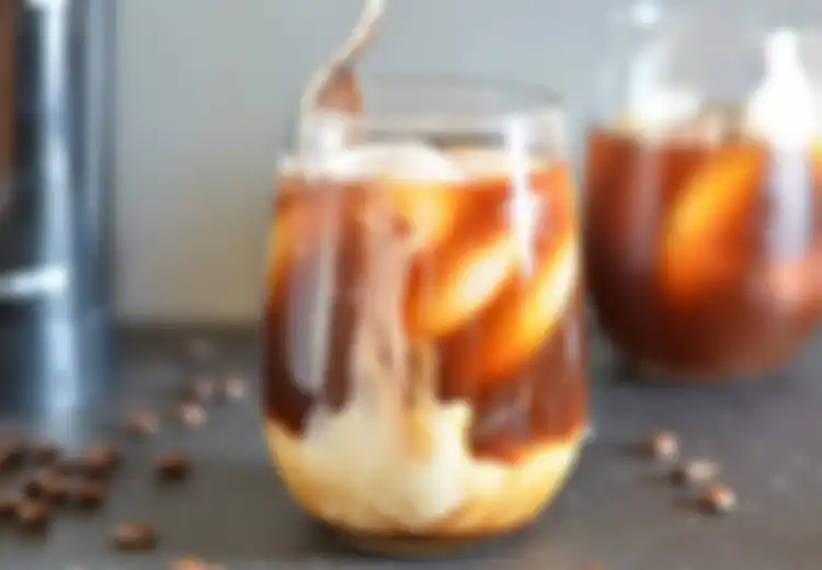Aman Untuk Penderita Diabetes, Yuk Cari Tahu Nutrisi Tren Gula Aren dalam Minuman Kekinian!