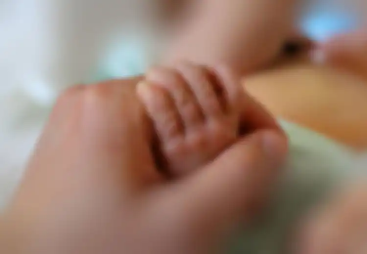 Lakukan Operasi Sesar, Dokter Tidak Menemukan Bayi dalam Perut Wanita Ini, Dua Menit Kemudian Mereka Mendengar Tangisan dari Sini
