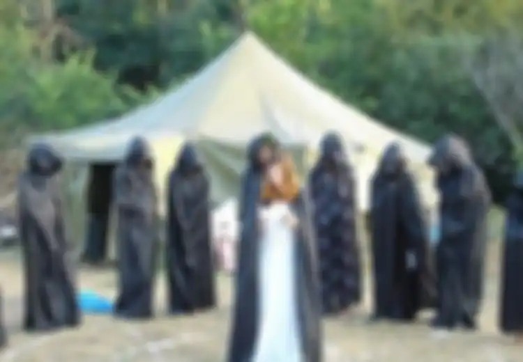 Punya Ritual Malam Hari yang Aneh dan Nabi Perempuan, Inilah Kerajaan Ubur-ubur dengan Seorang Ratu yang Kondisinya Memilukan