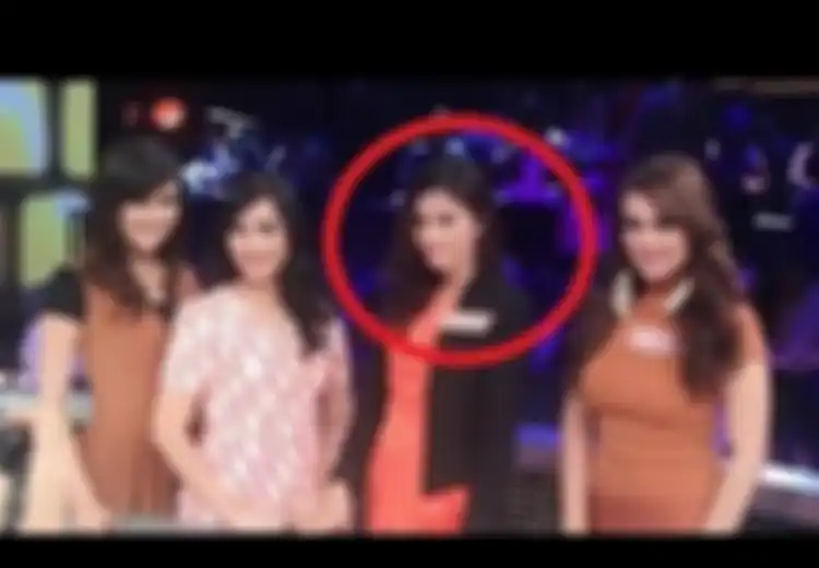 Ratusan Penonton Shock Lantaran Presenter Ini Tiba-tiba Jatuh dan Hembuskan Nafas Terakhir Saat Live di Televisi, Sang Bunda: Saya Ikhlas!