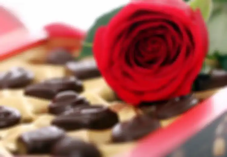 Dirayakan Sebagai Hari Kasih Sayang, Mengapa Valentine Selalu Identik dengan Cokelat? Begini Penjelasan Sejarawan Makanan!