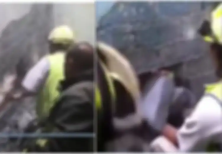 Mendengar Suara-Suara Aneh dari Dalam Dinding, Wanita Ini Ketakutan Lalu Lapor Polisi, Begitu Dinding Itu Digempur Orang-Orang Terkejut Bukan Main Temukan Sumber Suara Itu