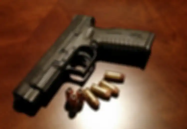 Ponsel Anaknya Disita Sekolah, Wali Murid Datang Bawa Pistol dan Aniaya Kepala Sekolah: Ini Hukuman Jika Warga Sipil Memiliki Senjata Api Tanpa Izin
