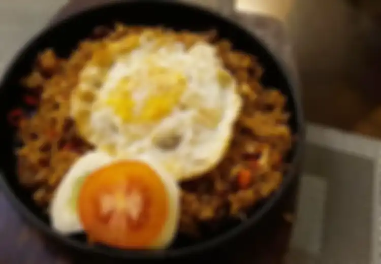 Ingin 'Lari' ke Nasi Goreng karena Bosan dengan Menu Daging selama Lebaran? Tahan Dulu, Cek Kalori Nasi Goreng Berikut Ini