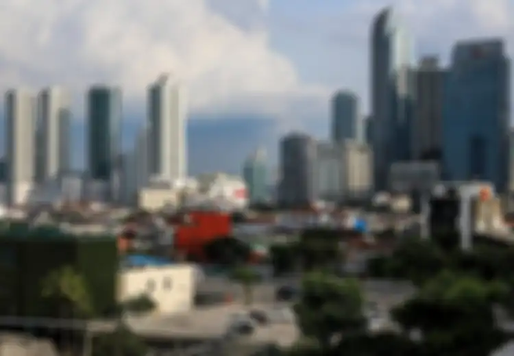 Foto-foto Kota Jakarta Saat 'Physical Distancing', Jalanan Sepi, Langit Cerah, dan Polusi Udara Menurun