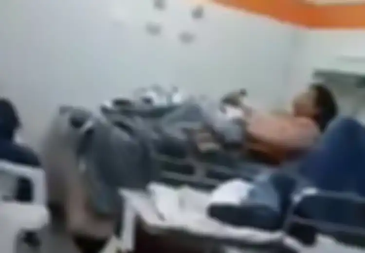 Mayat dan Pasien Covid-19 Terpaksa Ditempatkan Pada Satu Ruangan yang Sama, Setelah Kapasitas Rumah Sakit Terlalu Penuh