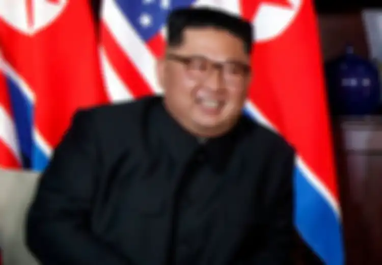 Viral Potret Kim Jong Un saat Bersama 'Kembarannya', Semakin Perkuat Teori 'Tubuh Pengganti' yang Dituduhkan kepada Sang Pemimpin Korea Utara