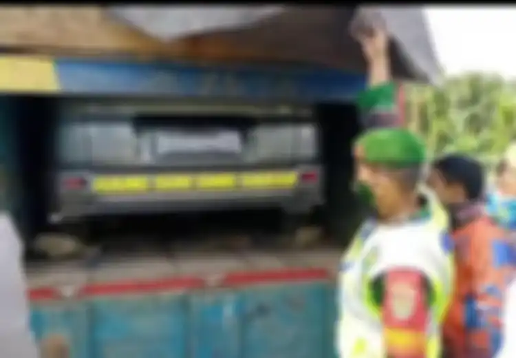 Bayar Rp2 Juta, Pasutri Ini Sembunyikan Mobil di Dalam Truk Demi Mudik ke Lampung, Ketahuan di Pelabuhan Merak