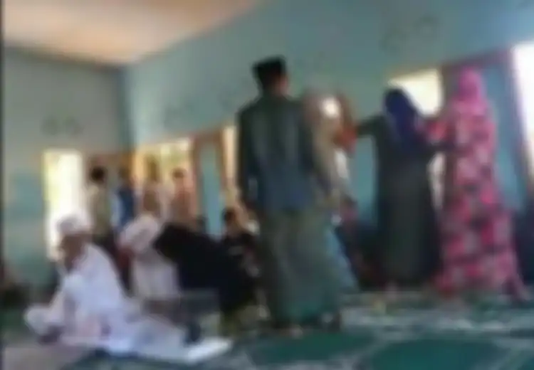 Stop Bapak! Teriak Seorang Ibu yang Mengamuk Saat Proses Ijab Kabul Anaknya Sendiri, Pernikahan Gagal Total Penyebabnya Sepele Sekali