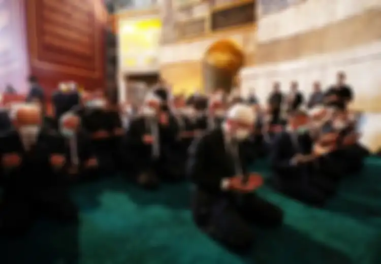 Cekcok Berkepanjangan Yunani dan Turki Setelah Hagia Sophia Jadi Masjid, Saat Sholat Jumat Pertama Justru Yunani Bunyikan Seluruh Lonceng Gereja Sebagai 'Tanda Berduka'