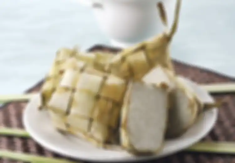 Ingat, Begini Cara Menyimpan Ketupat Agar Tahan Satu Minggu!