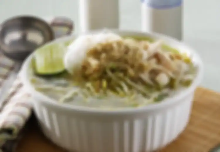 Begini Rupanya Trik Bikin Kuah Soto Ayam Tidak Berminyak Seperti di Tempat Hajatan, Kesalahan yang Sering Dilakukan Saat Memasak Ini Ternyata Jadi  Penyebabnya!