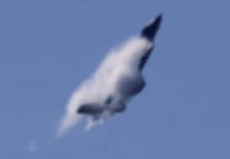 Lagaknya Sok Sangar Petentang-Petenteng Pakai Jet Tempur Provokasi Taiwan, Belum Diapa-apakan Pesawat China Ini Mendadak  Jatuh Hanya Karena Nabrak Burung