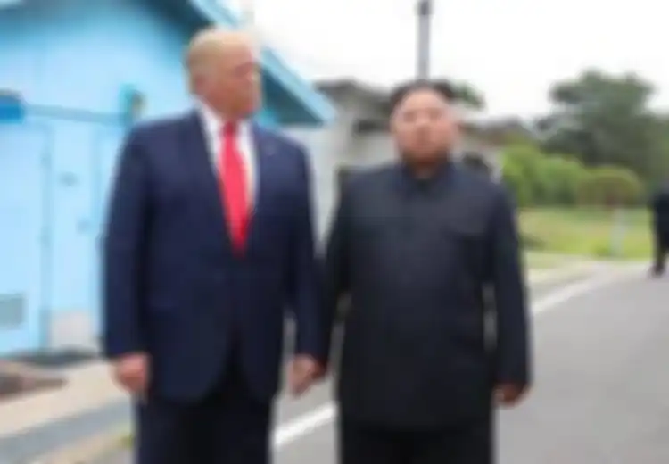 Terungkap Ternyata Ini Isi Surat Donald Trump yang Dikirimkan kepada Kim Jong-Un