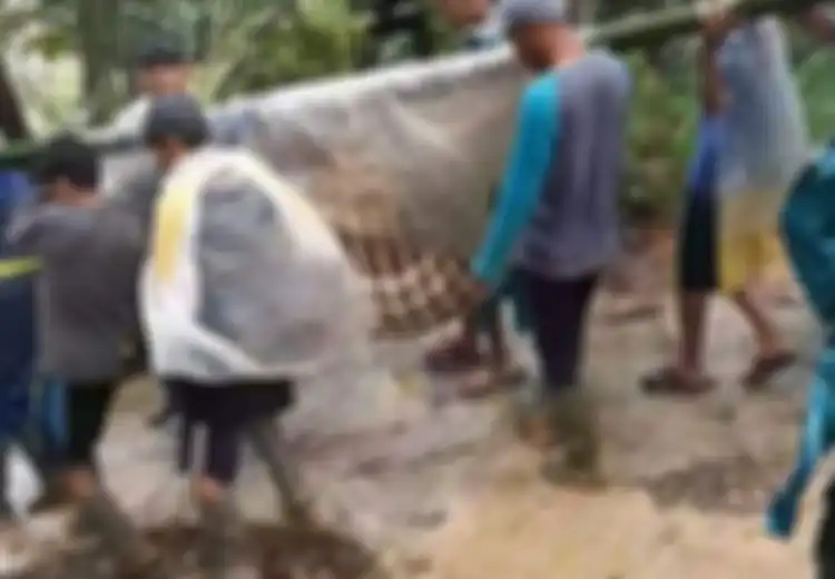 Unggah Video Menandu Wanita Hamil Sejauh Tiga Kilometer di Jalan Rusak, Warga Ini Diciduk Oleh Polisi, Begini Penjelasan Kapolsek