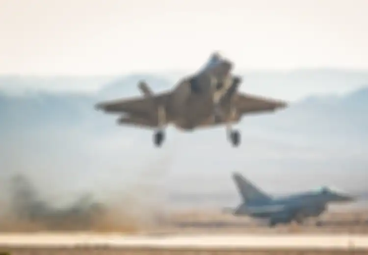 Iran Terendus Ciptakan Senjata Pemusnah Massal, Jet Tempur F-15 Israel Bersatu dengan Pesawat Pembom B-52 Amerika, Bisa Menyulut Kiamat Jika Digunakan!