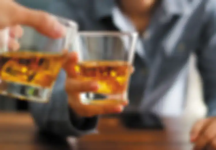 1 dari 4 Kematian Penduduknya Dipicu Miras dan 46 Ribu Warganya Jadi Pecandu Alkohol, Inilah Negara dengan Masalah Kosumsi Miras Terburuk di Dunia