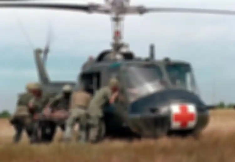 Heroik di Tengah Neraka, Kisah Pilot 'Penyapu Debu' Saat Perang Vietnam, Lompat ke Dalam Api untuk Evakuasi Korban Luka ke Dalam Helikopter