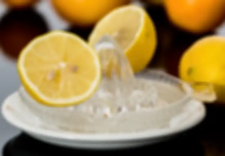 Campur Perasan Lemon dengan Segelas Air dan Minum Tiap Malam, Ramuan Ini Bisa untuk Mengatasi Masalah Kesehatan yang Sering Bikin Tidak Nyaman Ini 