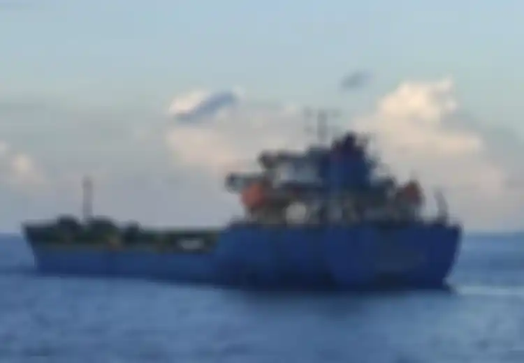 Bikin Malu Saja! Di Tanah Air TNI AL Sibuk Tangkapi Kapal-kapal yang Nyelonong Masuk Perairan Nusantara, Tanker Indonesia Ini Malah Secara Konyol Diseret Kemanan Malaysia Gara-gara Keteledoran Ini