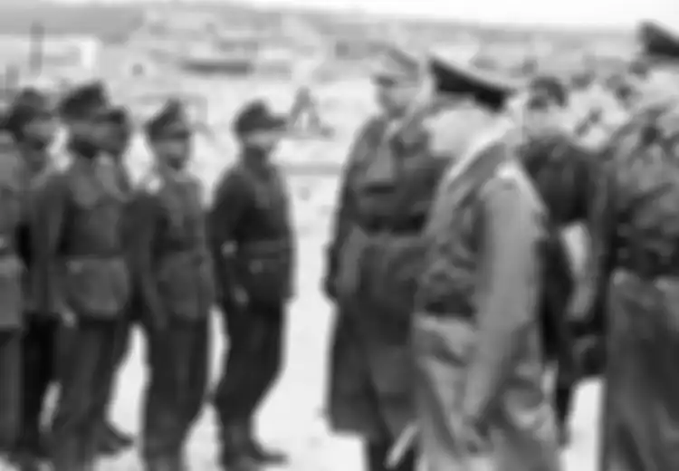 Mengunggulkan Kekuatan Militer Ras Arya Murni, Hitler Selama PD II Justru 'Minta Tolong' kepada Sekutunya Orang-orang India untuk Lakukan Ini Atas Nama Nazi