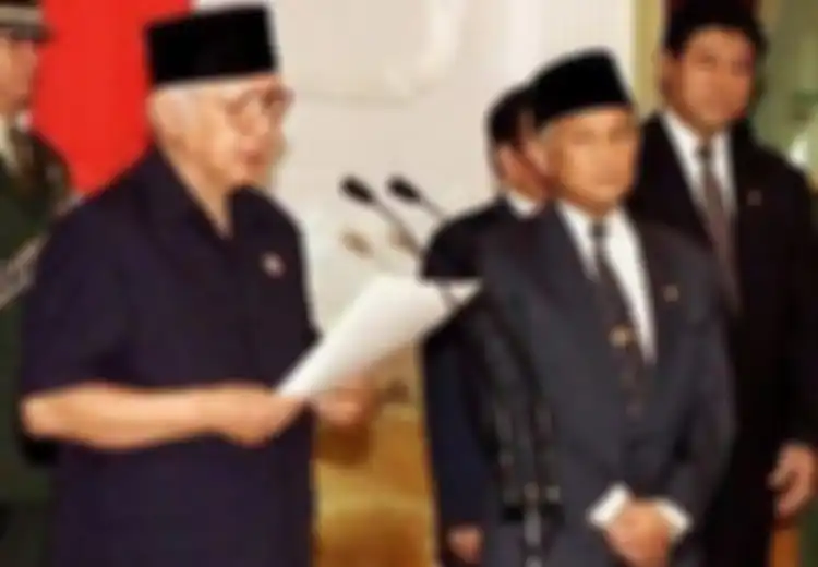 Di Balik Peristiwa Reformasi, Begini Detik-detik Jatuhnya Soeharto Setelah 32 Tahun Berkuasa