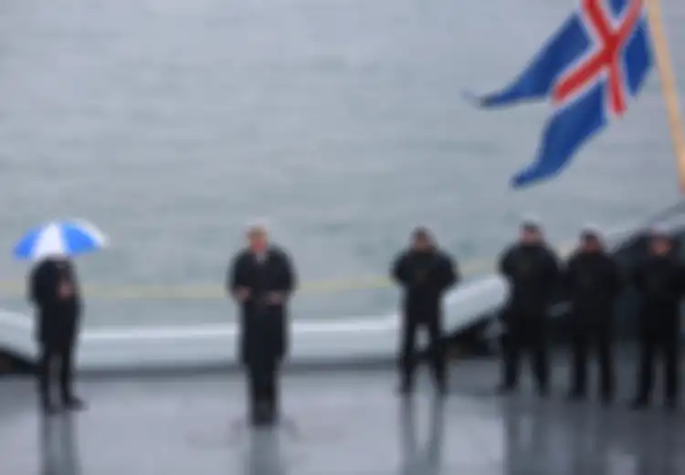 Tak Punya Pasukan Militer, Ternyata Begini Cara Islandia Melindungi Wilayahnya Jika Ada Musuh yang Menyerang