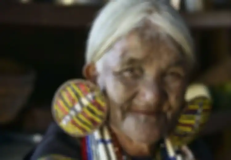 Legenda Tato Wajah Wanita Suku Chin di Myanmar untuk Kelabui Kecantikan Agar Tak Mudah Diculik, Kini Tinggal Generasi Terakhir Ini yang Memilikinya, Keberadaan Mereka Bakal Tercatat di Buku Sejarah