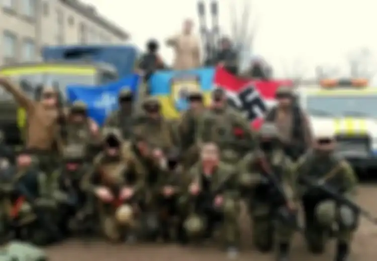 Gunakan Peluru Berlapis Lemak Babi Untuk Melawan Tentara Muslim Cechnya, Inilah Tentara Azov Ukraina Beridologi Nazi yang Dibenci Vladimir Putin