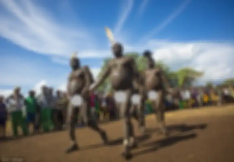 Berlomba-lomba Gemukkan Badan dengan Minum Darah, Inilah Tradisi para Pria Suku Bodi Ethiopia untuk Menangkan Hadiah dan Dapatkan Istri, Bukan dengan Membunuh, Tapi Cara Ini yang Mereka Lakukan