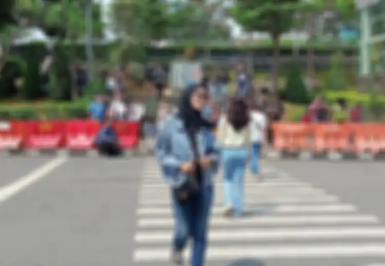 Bak Tak Ada Matinya, Semangat Citayam Fashion Week Muncul Lagi Meski Sudah Dibubarkan Satpol PP, Para Remaja Kembali Bergaya ala Model di Lokasi yang Sama, Ketika Tidak Ada Petugas Jaga