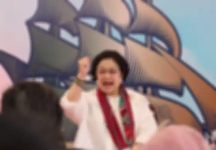 Tak Ingat Pernah Menitihkan Air Mata Saat Kenaikan BBM Tahun 2008, Megawati Kini Justru Mati-Matian Dukung Pemerintah Naikan Harga BBM,'Bukan Karena Jokowi Presiden Dari PDIP'?