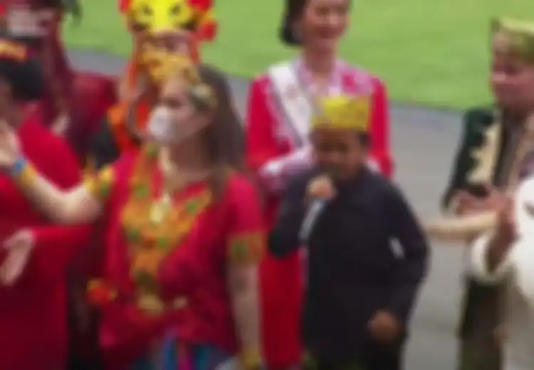 ‘..Di Hatiku Hanya Ada Pak Jokowi…’ Viral Penyanyi Cilik Banyuwangi Farel Prayoga, Plesetkan Lagu ‘Ojo Dibandingke’ di Istana Merdeka Bikin Ibu Negara Berjoget