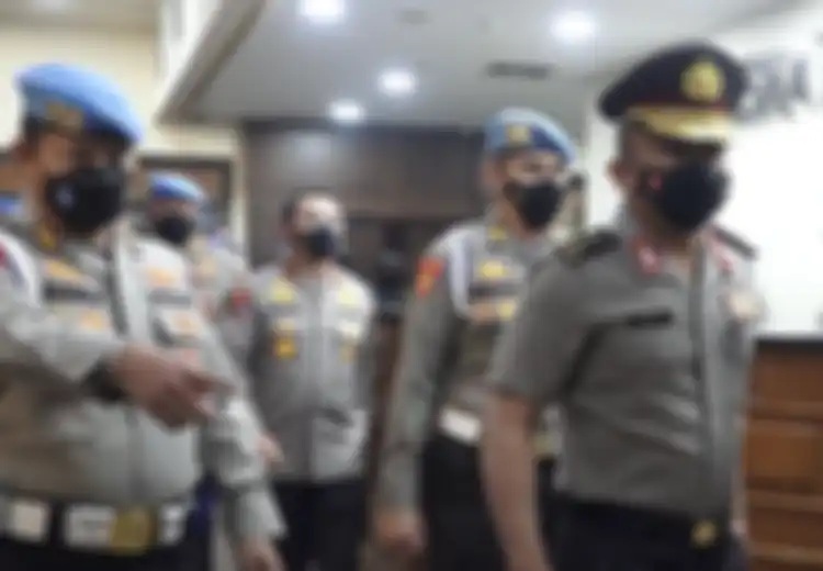 Resmi Dipecat Setelah Sidang Kode Etik, Ferdy Sambo dengan Bungkam Dikawal Personel Propam, Akan Ajukan Banding, Bagaimana Tanggapan Polri?