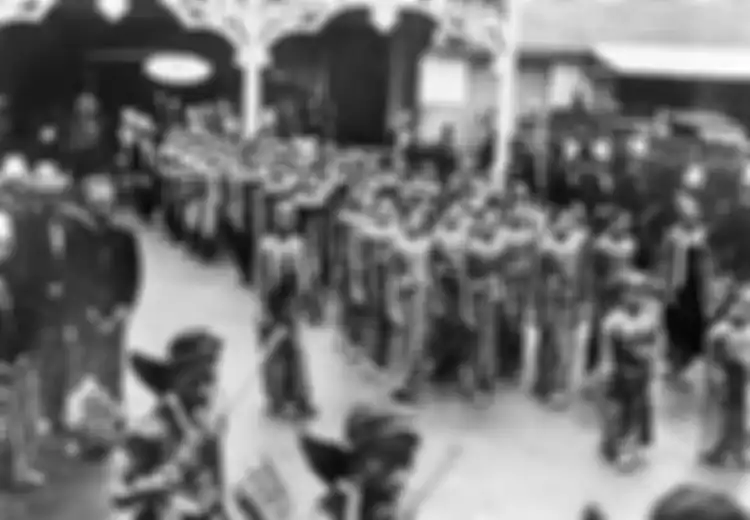 'Swarga Nunut, Neraka Katut:' Kehidupan Para Gundik 'Pemuas' Raja Jawa