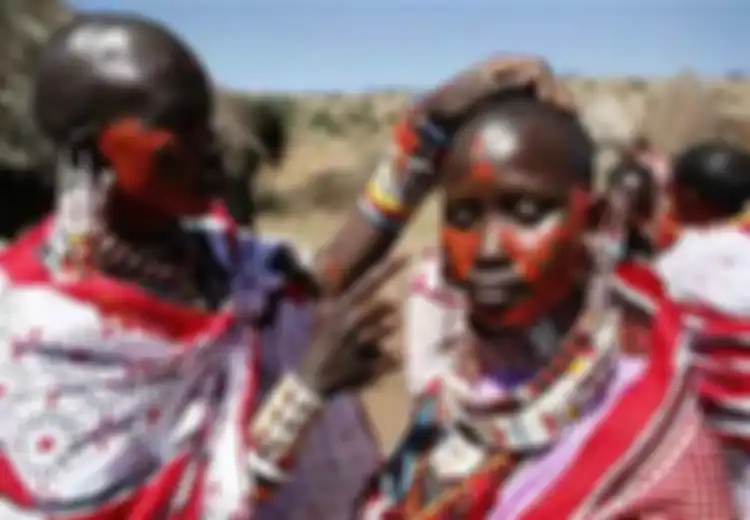 Ritual ‘Meludah’, Tradisi Suku Maasai, Kenya, Sebagai Tanda Hormat dan Keberuntungan bagi Bagi Baru Lahir, Seperti Ini Praktiknya, Jangan Dibayangkan!