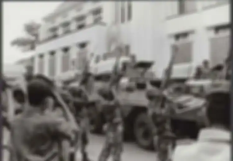 Panser Saracen Pengangkut 7 Mayat Korban G30 S yang Berdarah