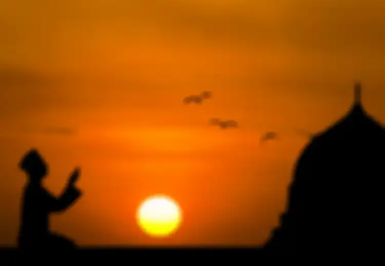 Kisah Terguncangnya Seluruh Langit Akibat Tangisan Nabi Muhammad