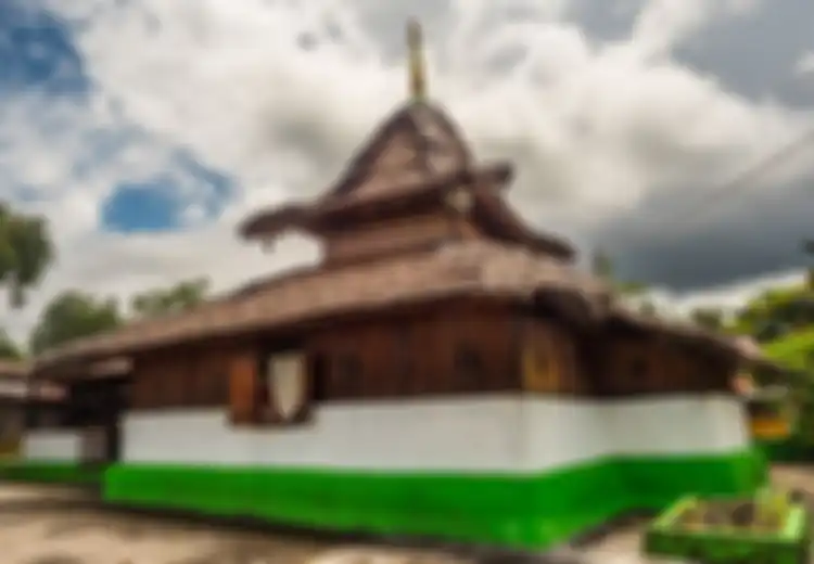 Masjid Wapauwe Maluku, Masjid Paling Tua di Indonesia Timur yang Memiliki Mushaf Alquran Terawal di Nusantara