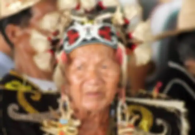 Telingaan Aruu, Tradisi Memanjangkan Telinga yang Mulai Punah di Suku Dayak