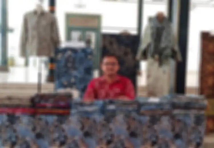 Perkenalkan Motif Fosil, Sosok Ini Berhasil Bikin Ngawi Dikenal Dunia
